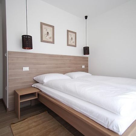 Apartments Villa Rivarella Novigrad Istria Habitación foto